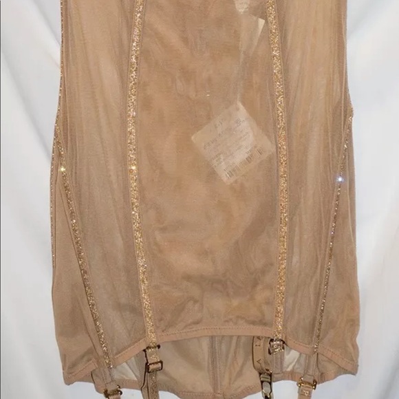 La Perla Frames Skirt Garter belt  Color: Nude - Picture 6 of 7